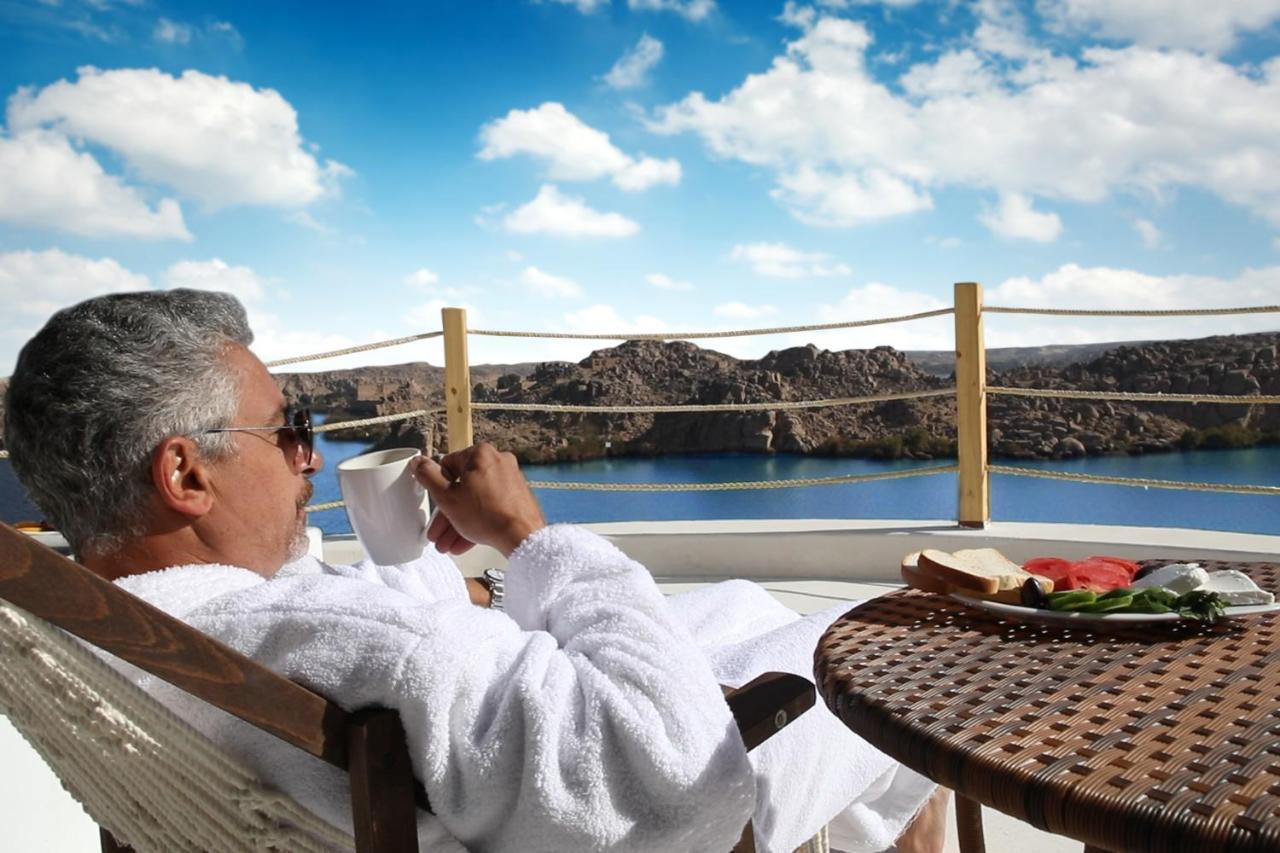 Benben By Dhara Hotels - Adults Only Асуан Экстерьер фото A guest at the Dead Sea Spa Magdiel